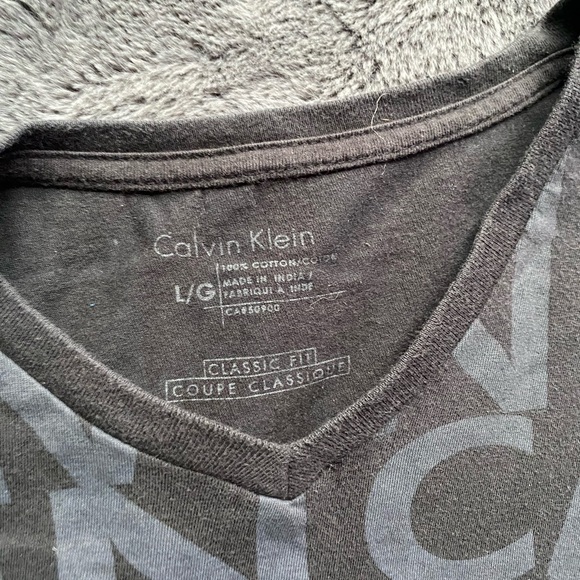 “Calvin Klein” men’s tee - Picture 2 of 2